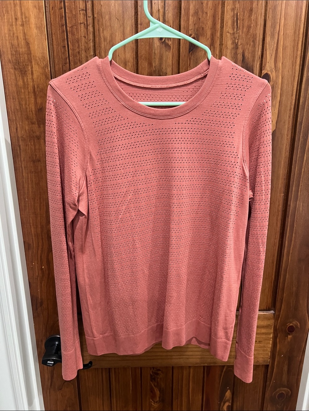 Lululemon perforated dusty rose long sleeve